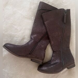 Steve Madden boots